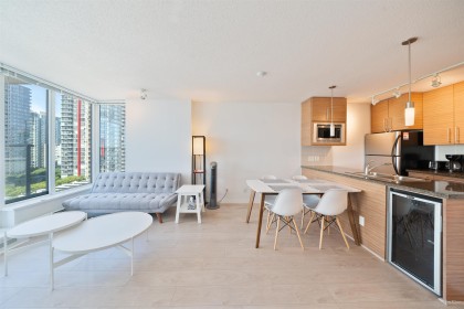 Photo 4 at 1707 - 689 Abbott Street, Downtown VW, Vancouver West