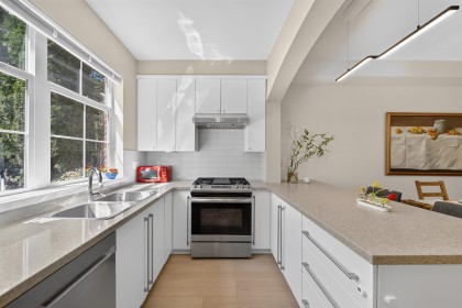 Photo 12 at 23 - 5812 Tisdall Street, Vancouver West