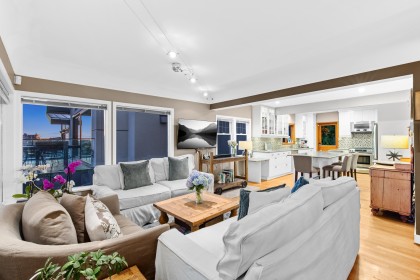 Photo 13 at 1104 Esquimalt Avenue, Ambleside, West Vancouver