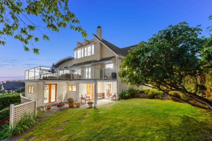 Photo 3 at 1104 Esquimalt Avenue, Ambleside, West Vancouver