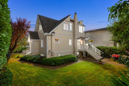 Photo 5 at 1104 Esquimalt Avenue, Ambleside, West Vancouver