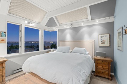 Photo 19 at 1104 Esquimalt Avenue, Ambleside, West Vancouver
