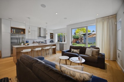 Photo 7 at 364 W 15th Street, Central Lonsdale, North Vancouver