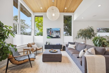 Photo 1 at 364 W 15th Street, Central Lonsdale, North Vancouver