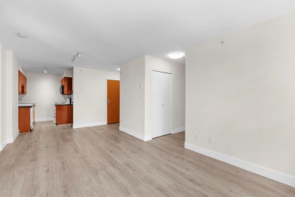 Photo 12 at 403 - 1818 W 6th Avenue, Kitsilano, Vancouver West