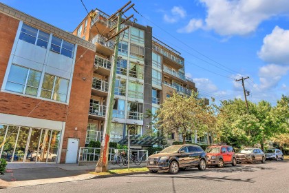 Photo 32 at 403 - 1818 W 6th Avenue, Kitsilano, Vancouver West