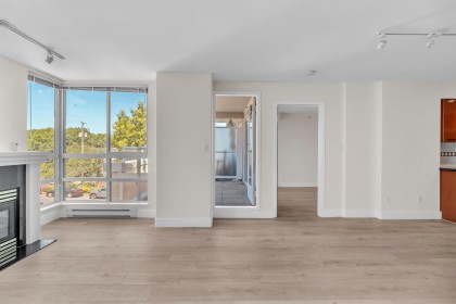Photo 9 at 403 - 1818 W 6th Avenue, Kitsilano, Vancouver West