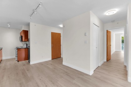 Photo 14 at 403 - 1818 W 6th Avenue, Kitsilano, Vancouver West