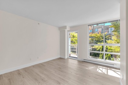 Photo 19 at 403 - 1818 W 6th Avenue, Kitsilano, Vancouver West
