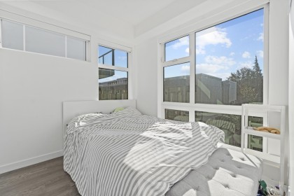 Photo 5 at 190 W 63rd Avenue, Marpole, Vancouver West
