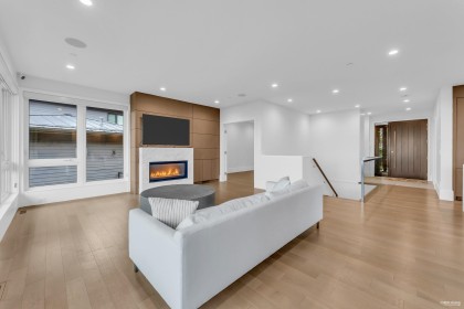 Photo 14 at 3018 Burfield Place, Cypress Park Estates, West Vancouver