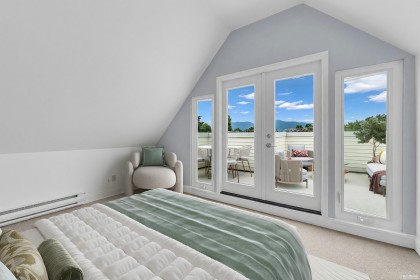 Photo 4 at 1823 Creelman Avenue, Kitsilano, Vancouver West
