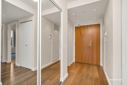 Photo 23 at 501 - 8 Smithe Mews, Vancouver West