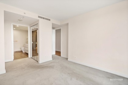 Photo 16 at 501 - 8 Smithe Mews, Vancouver West
