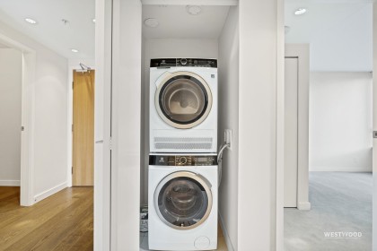 Photo 18 at 501 - 8 Smithe Mews, Vancouver West