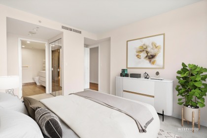 Photo 15 at 501 - 8 Smithe Mews, Vancouver West