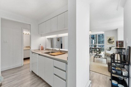 Photo 17 at 1506 - 1238 Melville Street, Coal Harbour, Vancouver West
