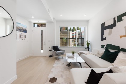 Photo 3 at 885 W 33rd Avenue, Cambie, Vancouver West