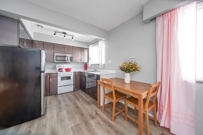 Photo 7 at 108 - 8622 Selkirk Street, Marpole, Vancouver West