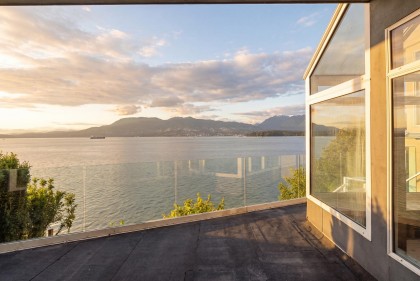 Photo 3 at 2711 Point Grey Road, Kitsilano, Vancouver West