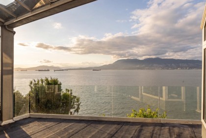 Photo 4 at 2711 Point Grey Road, Kitsilano, Vancouver West