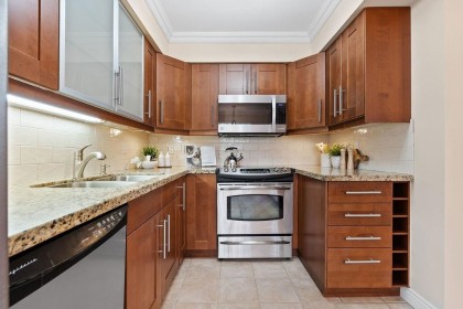 Photo 9 at 1 - 230 E Keith Road, Central Lonsdale, North Vancouver