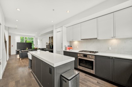 Photo 5 at 7601 Yukon Street, Marpole, Vancouver West