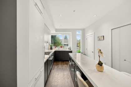 Photo 4 at 7601 Yukon Street, Marpole, Vancouver West