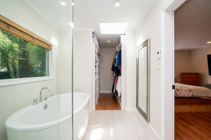 Photo 15 at 3841 Bayridge Avenue, Bayridge, West Vancouver
