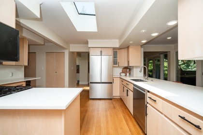 Photo 8 at 3841 Bayridge Avenue, Bayridge, West Vancouver