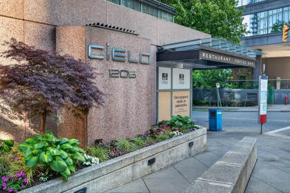 Photo 3 at 702 - 1205 W Hastings Street, Coal Harbour, Vancouver West