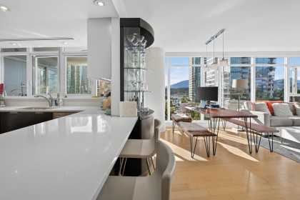 Photo 11 at 702 - 1205 W Hastings Street, Coal Harbour, Vancouver West