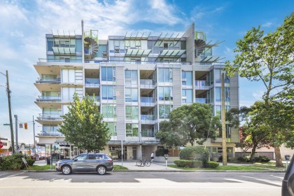 Photo 2 at 403 - 2528 Maple Street, Kitsilano, Vancouver West