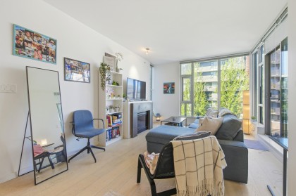 Photo 13 at 403 - 2528 Maple Street, Kitsilano, Vancouver West