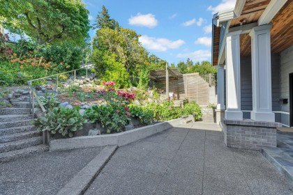 Photo 8 at 425 Tempe Crescent, Upper Lonsdale, North Vancouver