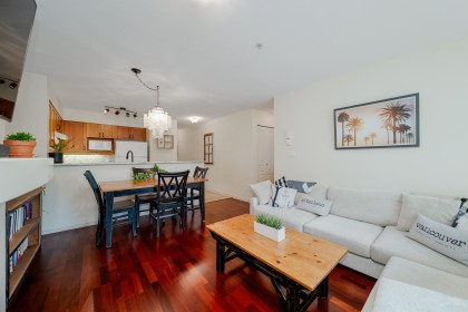 Photo 10 at 202 - 3727 W 10th Avenue, Point Grey, Vancouver West