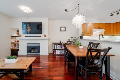 Photo 14 at 202 - 3727 W 10th Avenue, Point Grey, Vancouver West