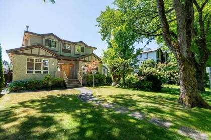 Photo 2 at 732 W 26th Avenue, Cambie, Vancouver West