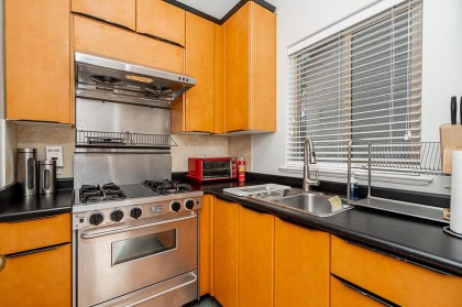 Photo 10 at 732 W 26th Avenue, Cambie, Vancouver West