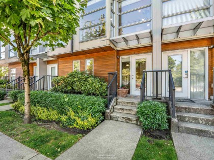 Photo 2 at 4 - 618 W 6th Avenue, Fairview VW, Vancouver West