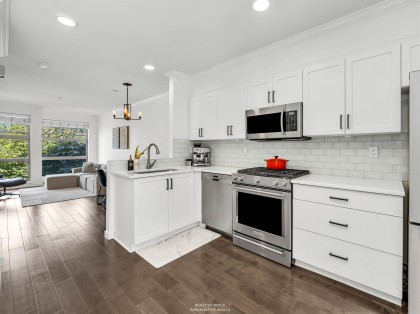 Photo 4 at 4 - 618 W 6th Avenue, Fairview VW, Vancouver West