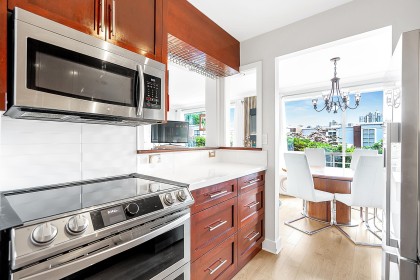 Photo 15 at 102 - 1530 Mariner Walk, False Creek, Vancouver West