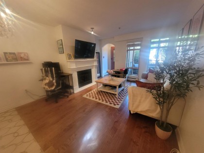 Photo 7 at 3068 W 4th Avenue, Kitsilano, Vancouver West