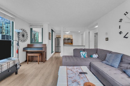 Photo 10 at 1706 - 1238 Melville Street, Coal Harbour, Vancouver West