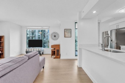 Photo 14 at 1706 - 1238 Melville Street, Coal Harbour, Vancouver West