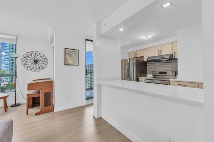 Photo 15 at 1706 - 1238 Melville Street, Coal Harbour, Vancouver West