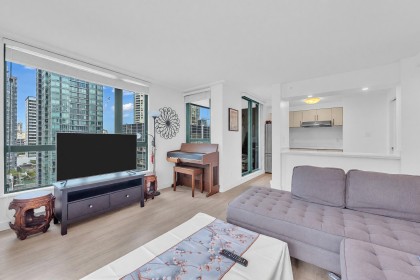 Photo 8 at 1706 - 1238 Melville Street, Coal Harbour, Vancouver West