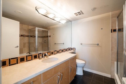 Photo 14 at 2303 - 1199 Marinaside Crescent, Yaletown, Vancouver West