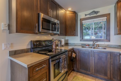 Photo 12 at 5 - 350 Centre Road, Lions Bay, West Vancouver