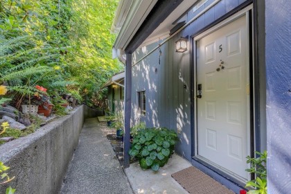 Photo 31 at 5 - 350 Centre Road, Lions Bay, West Vancouver
